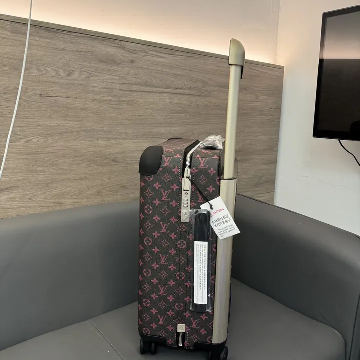 スーパーコピー ルイヴィトン スーツケース