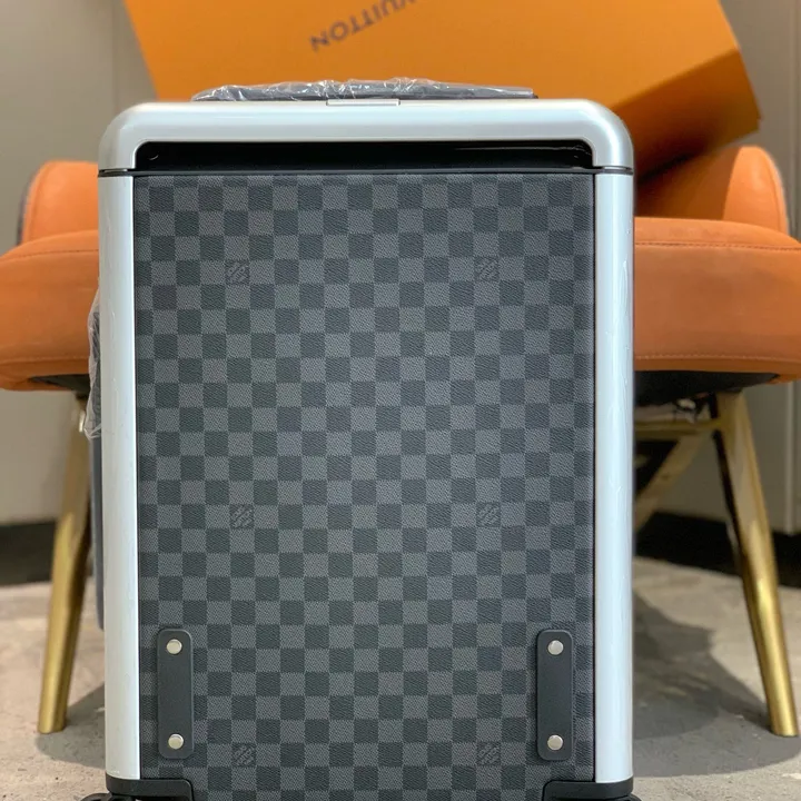 スーパーコピー ルイヴィトン スーツケース