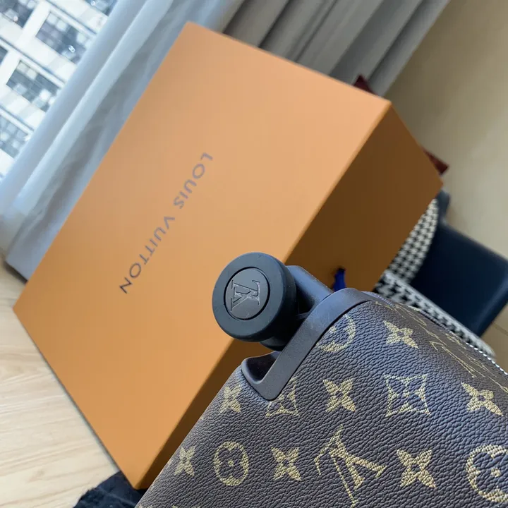 スーパーコピー ルイヴィトン スーツケース