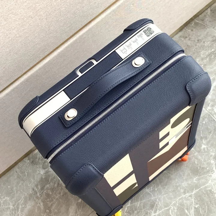 スーパーコピー シャネル スーツケース