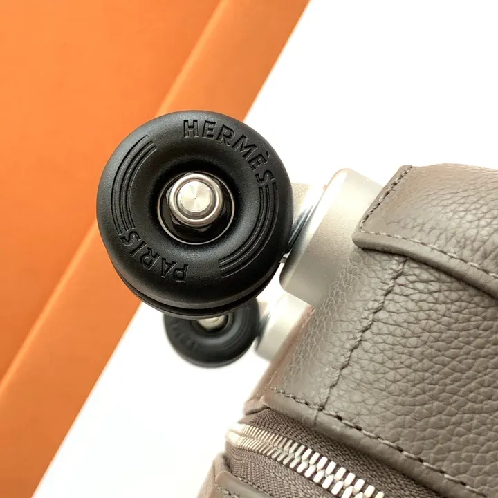 スーパーコピー シャネル スーツケース