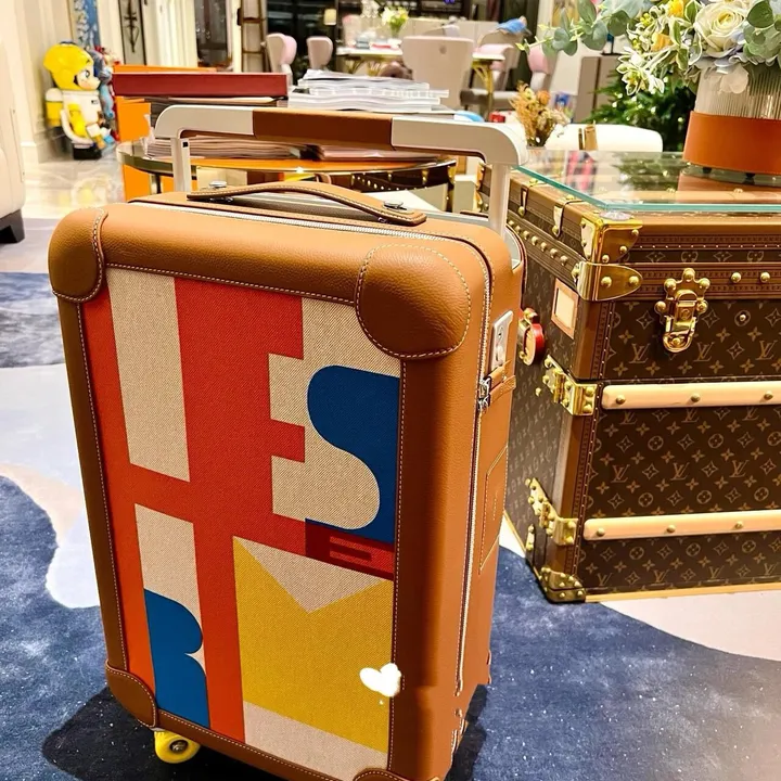 スーパーコピー シャネル スーツケース