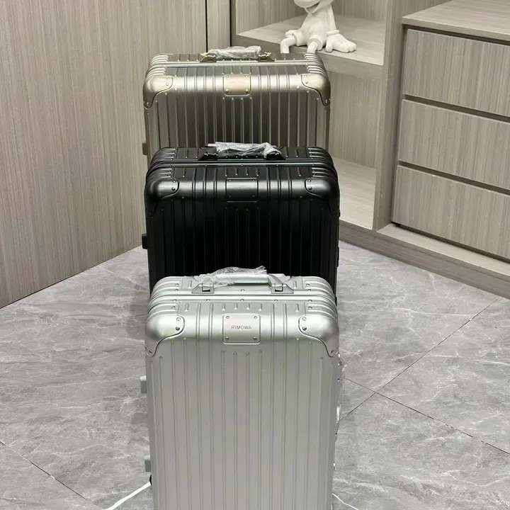 スーパーコピー リモワ スーツケース