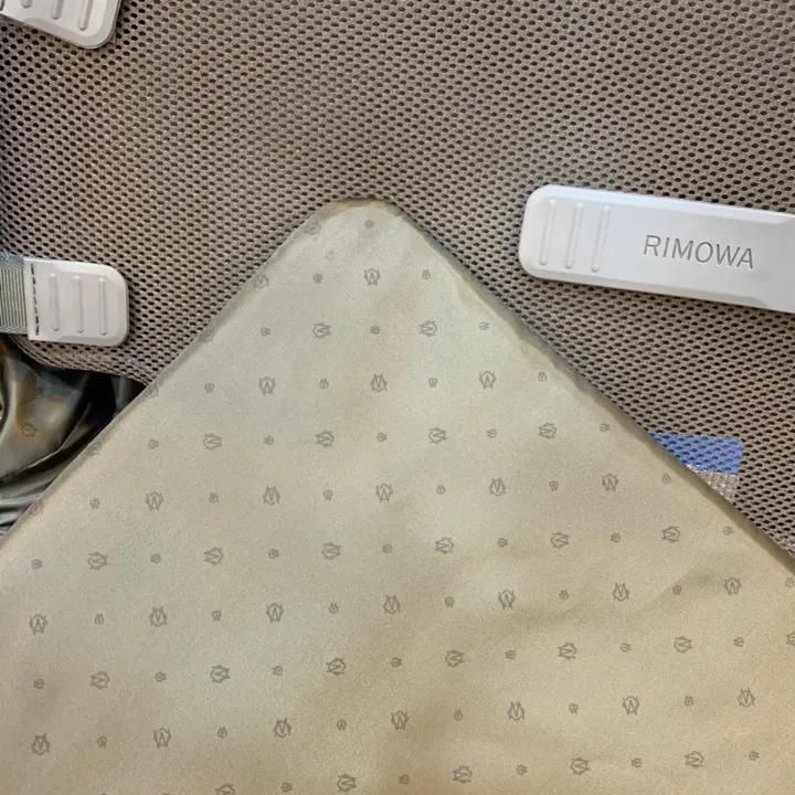 スーパーコピー リモワ スーツケース