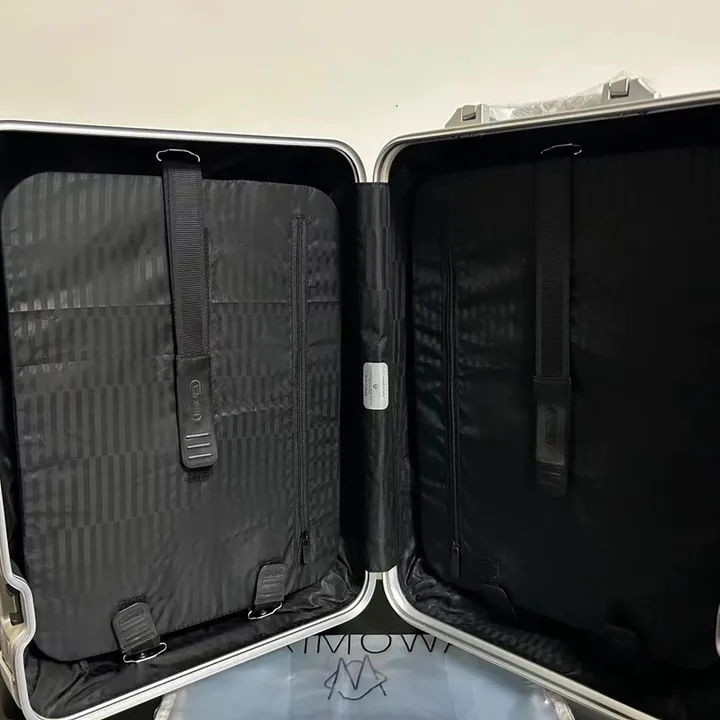スーパーコピー リモワ スーツケース