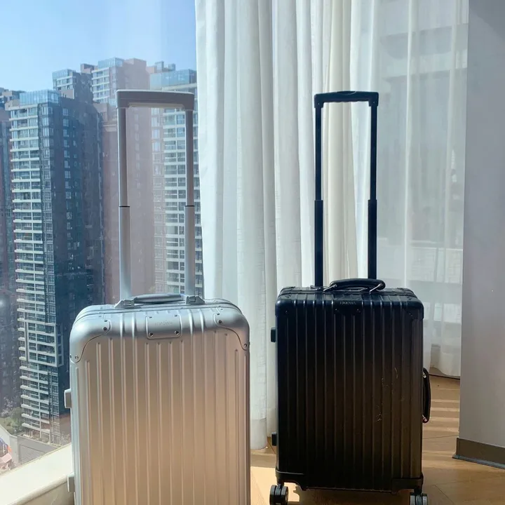 スーパーコピー リモワ スーツケース