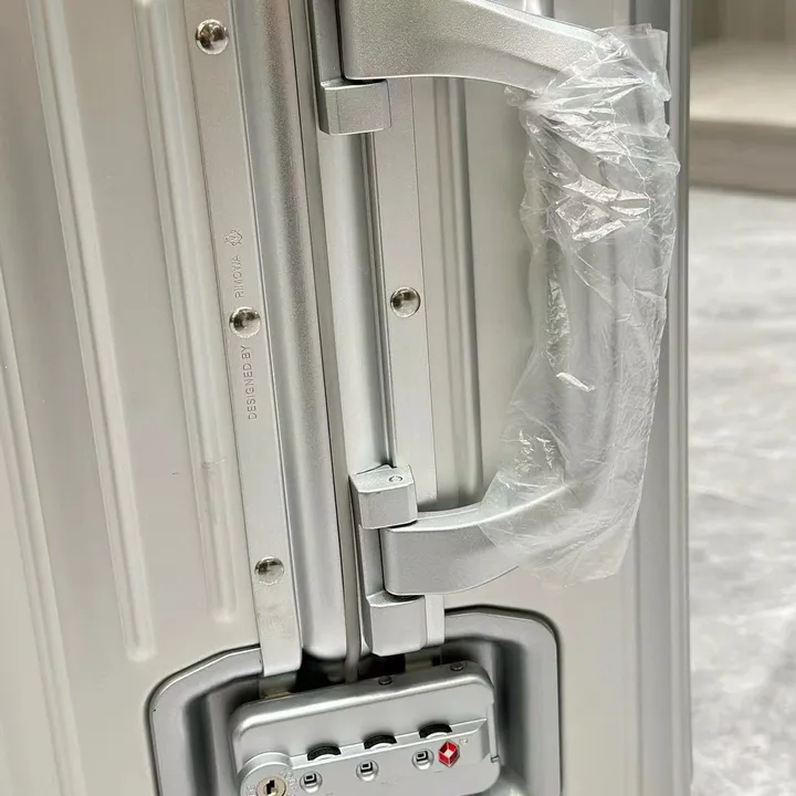 スーパーコピー リモワ スーツケース