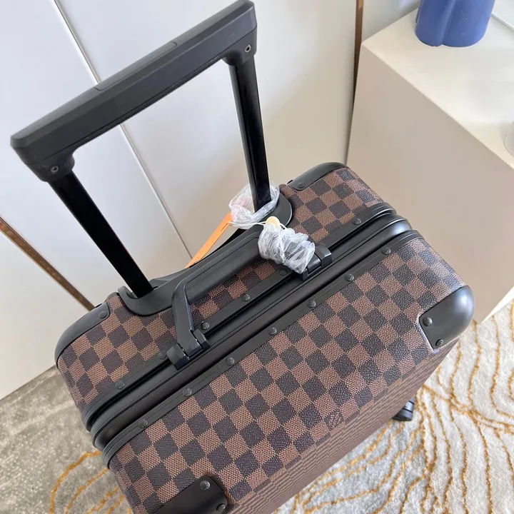 スーパーコピー ルイヴィトン スーツケース