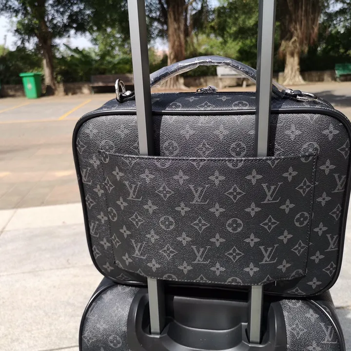 スーパーコピー ルイヴィトン スーツケース