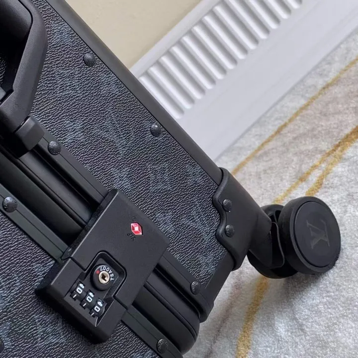 スーパーコピー ルイヴィトン スーツケース