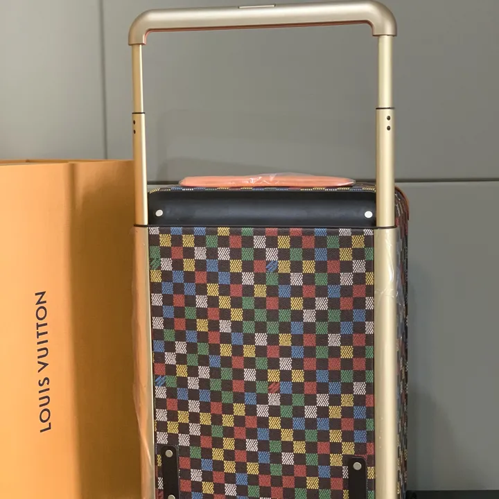 スーパーコピー ルイヴィトン スーツケース