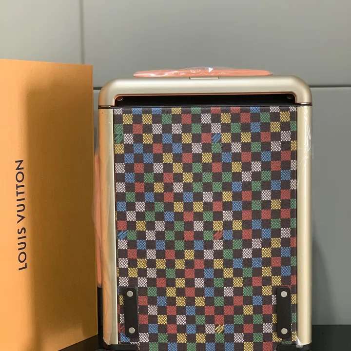 スーパーコピー ルイヴィトン スーツケース