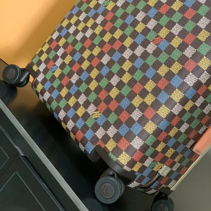 スーパーコピー ルイヴィトン スーツケース