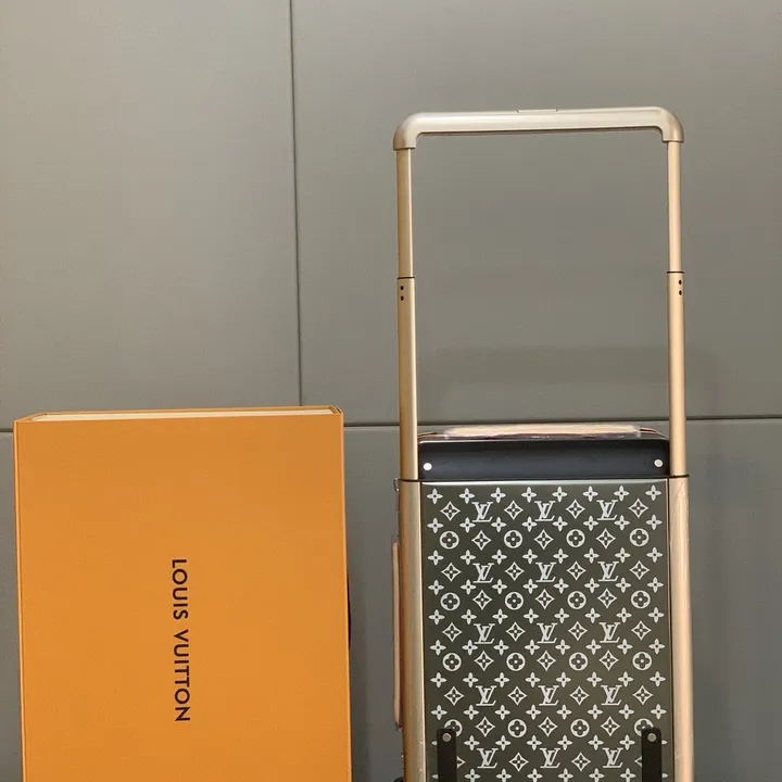 スーパーコピー ルイヴィトン スーツケース