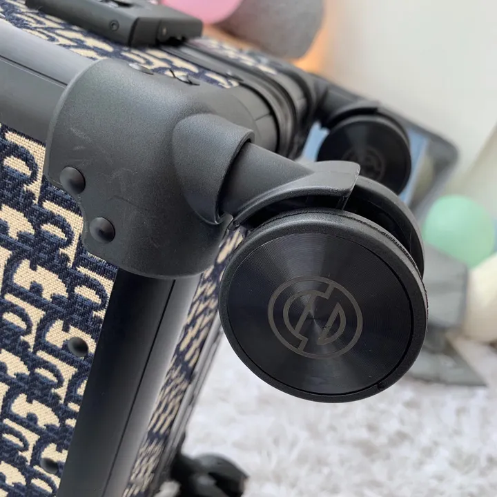 スーパーコピー ディオール スーツケース