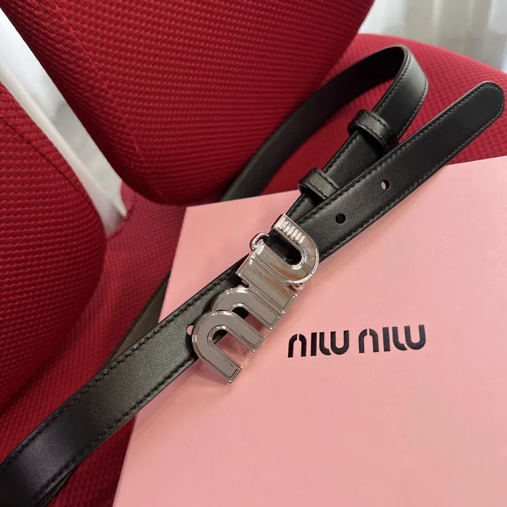 スーパーコピー ミュウミュウ ベルト