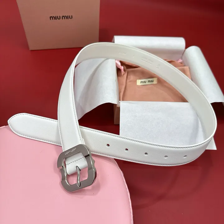 スーパーコピー ミュウミュウ ベルト