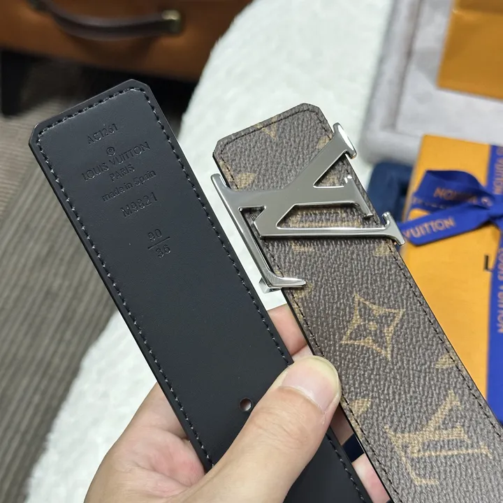 スーパーコピー ルイヴィトン ベルト