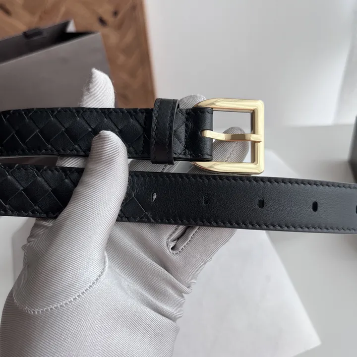 スーパーコピー ボッテガ ヴェネタ ベルト