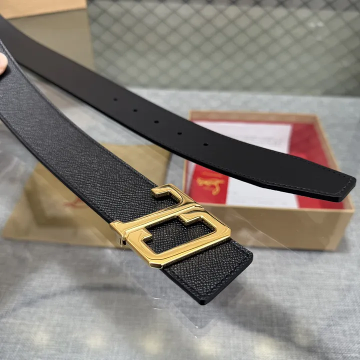 スーパーコピー クリスチャン・ルブタン ベルト