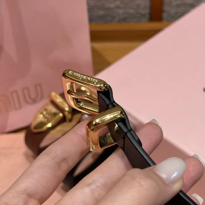 スーパーコピー ミュウミュウ ベルト