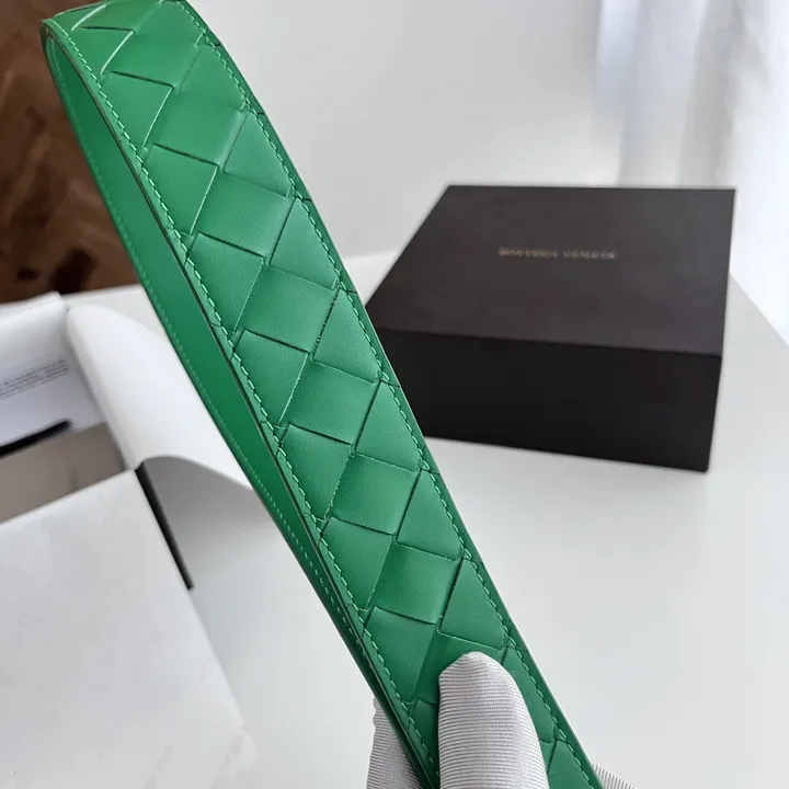 スーパーコピー ボッテガ ヴェネタ ベルト