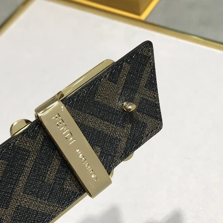 スーパーコピー フェンディ ベルト