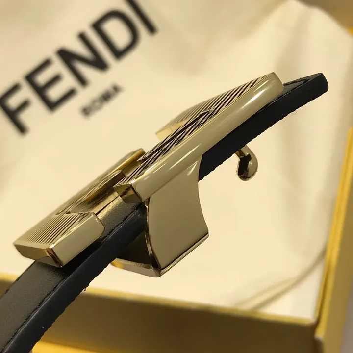 スーパーコピー フェンディ ベルト