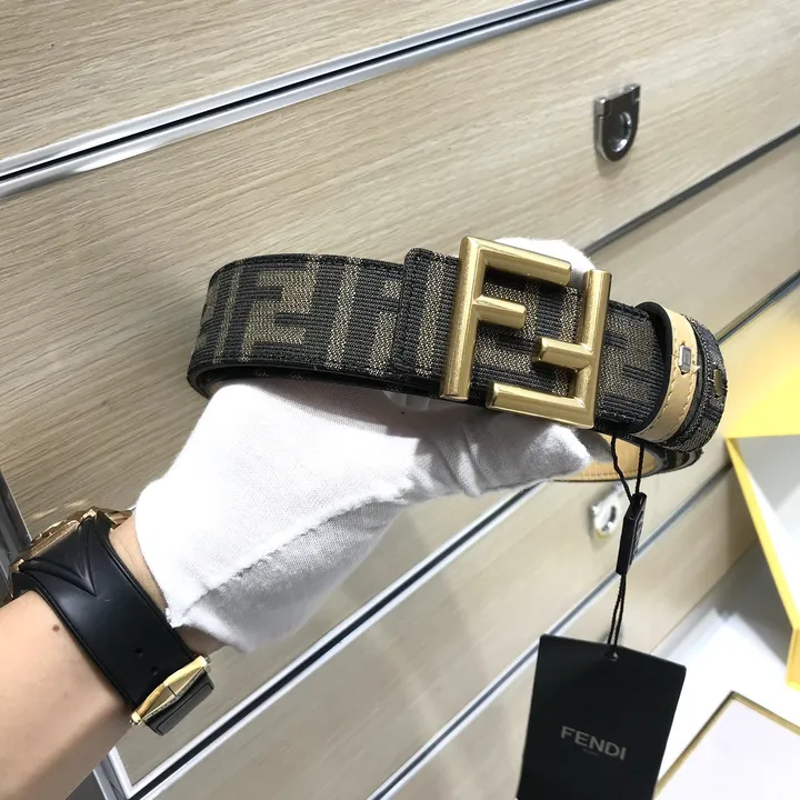 スーパーコピー コーチ ベルト