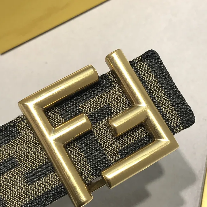 スーパーコピー コーチ ベルト