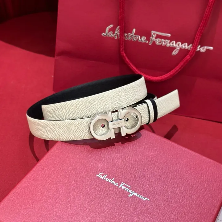 スーパーコピー フェラガモ ベルト