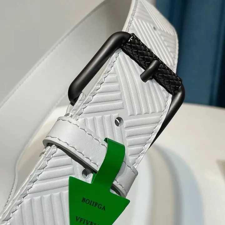 スーパーコピー ボッテガ ヴェネタ ベルト