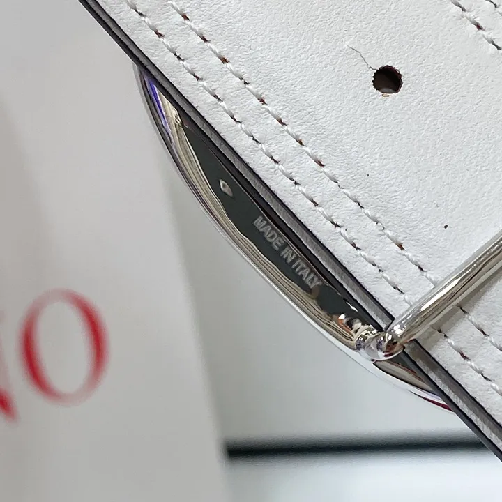 スーパーコピー ヴァレンティノ ベルト