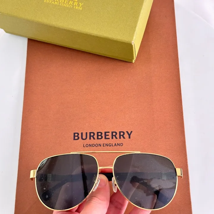 スーパーコピー バーバリー ス サングラス