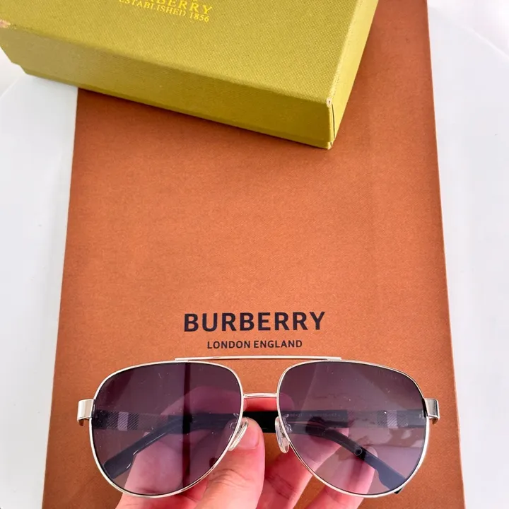 スーパーコピー バーバリー ス サングラス