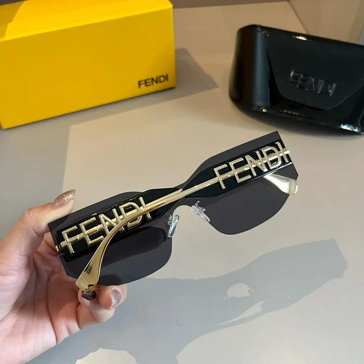 スーパーコピー フェンディ サングラス