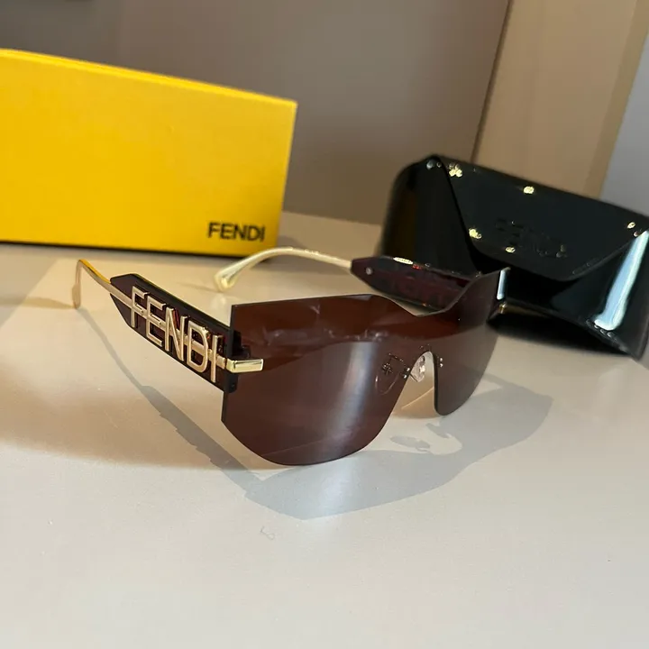 スーパーコピー フェンディ サングラス