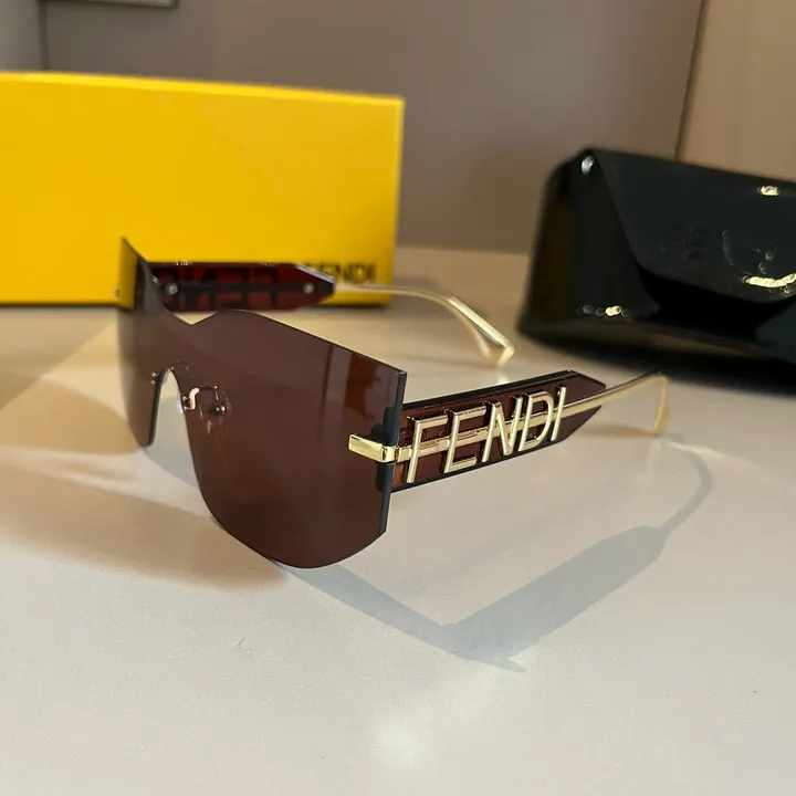 スーパーコピー フェンディ サングラス
