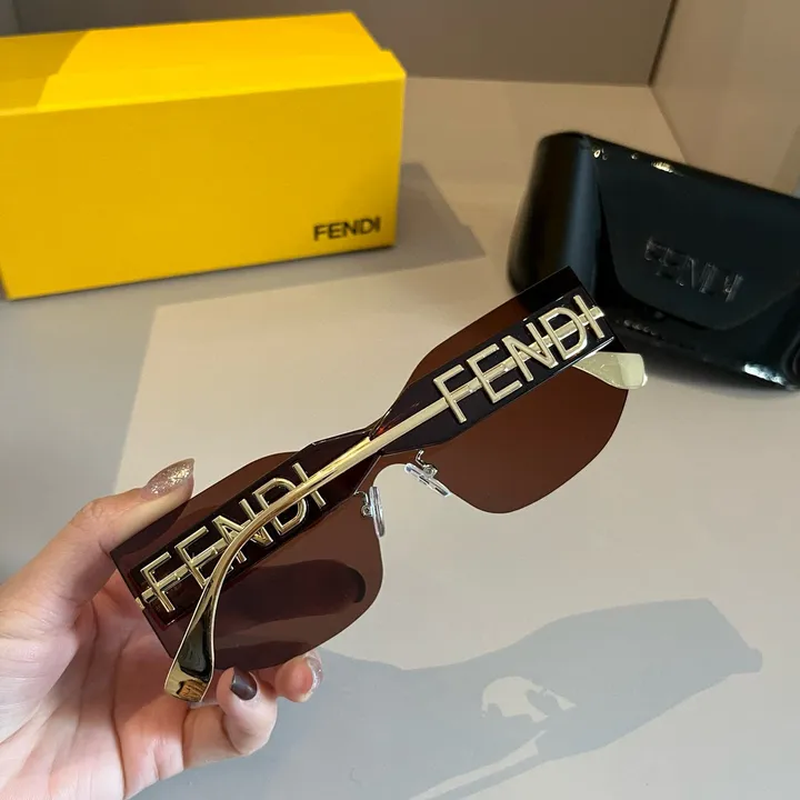 スーパーコピー フェンディ サングラス