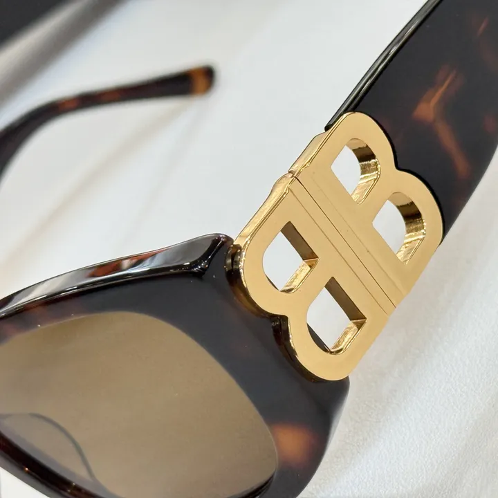 スーパーコピー バレンシアガ サングラス