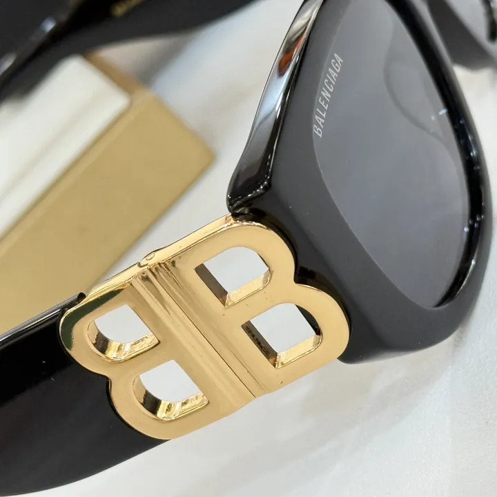 スーパーコピー バレンシアガ サングラス