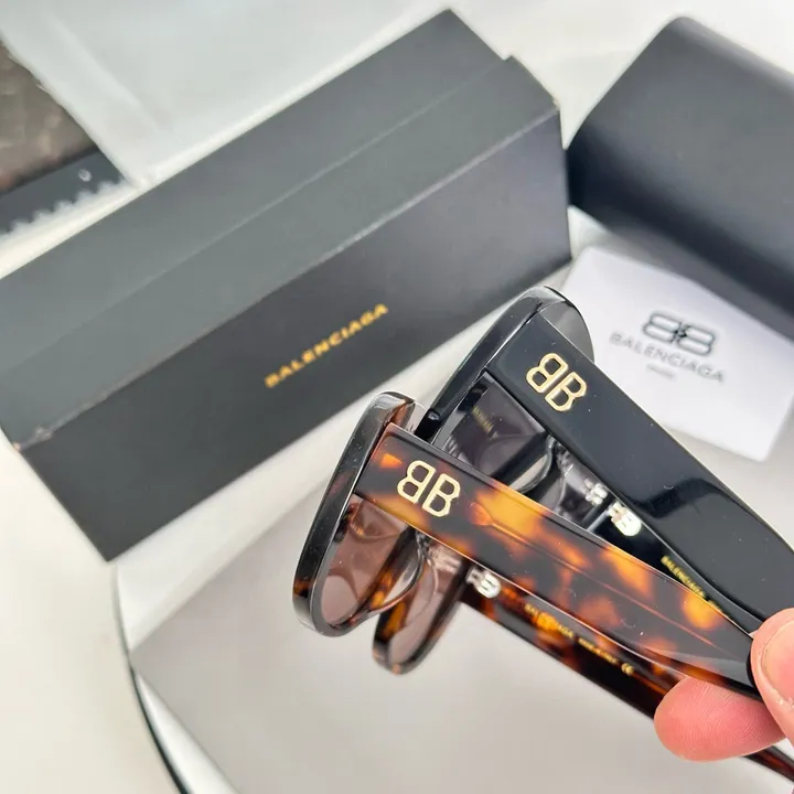 スーパーコピー バレンシアガ サングラス