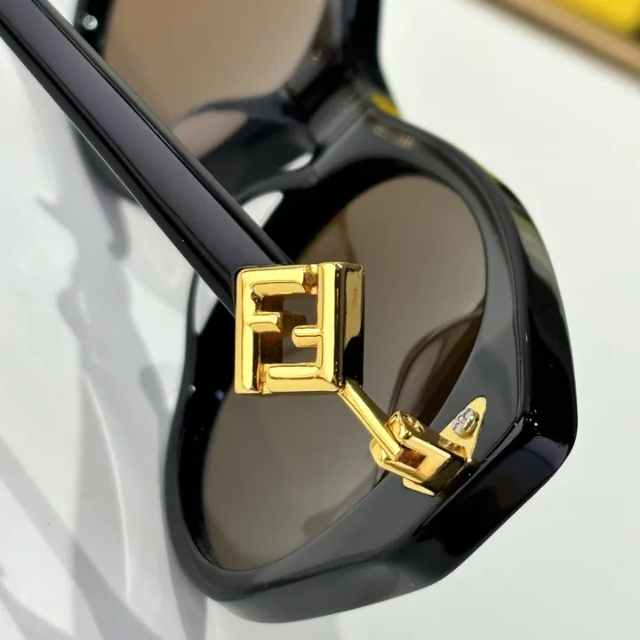 スーパーコピー フェンディ サングラス