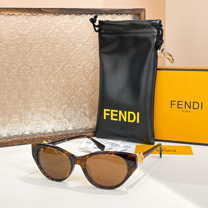 スーパーコピー フェンディ サングラス