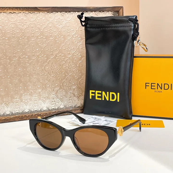 スーパーコピー フェンディ サングラス