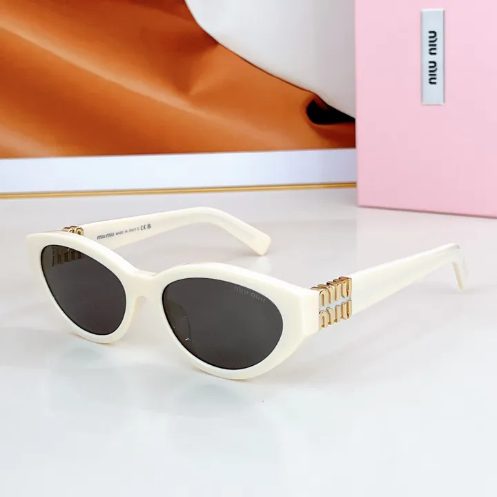 スーパーコピー ミュウミュウ サングラス