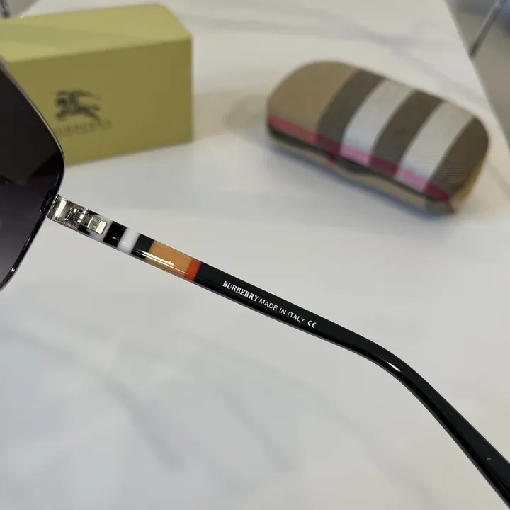 スーパーコピー バーバリー ス サングラス