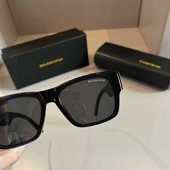 スーパーコピー バレンシアガ サングラス