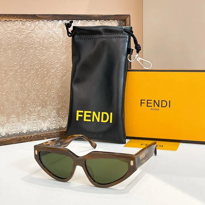 スーパーコピー フェンディ サングラス