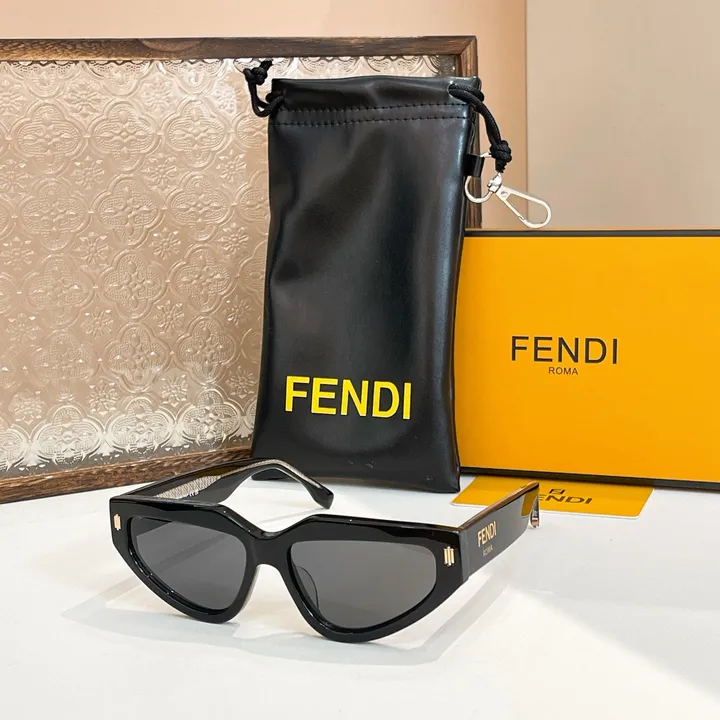 スーパーコピー フェンディ サングラス